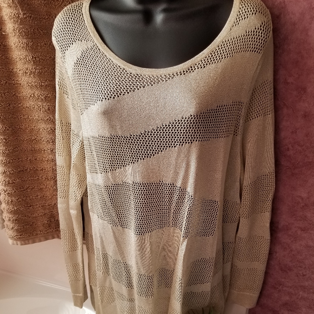 Long sleeve Gold Top